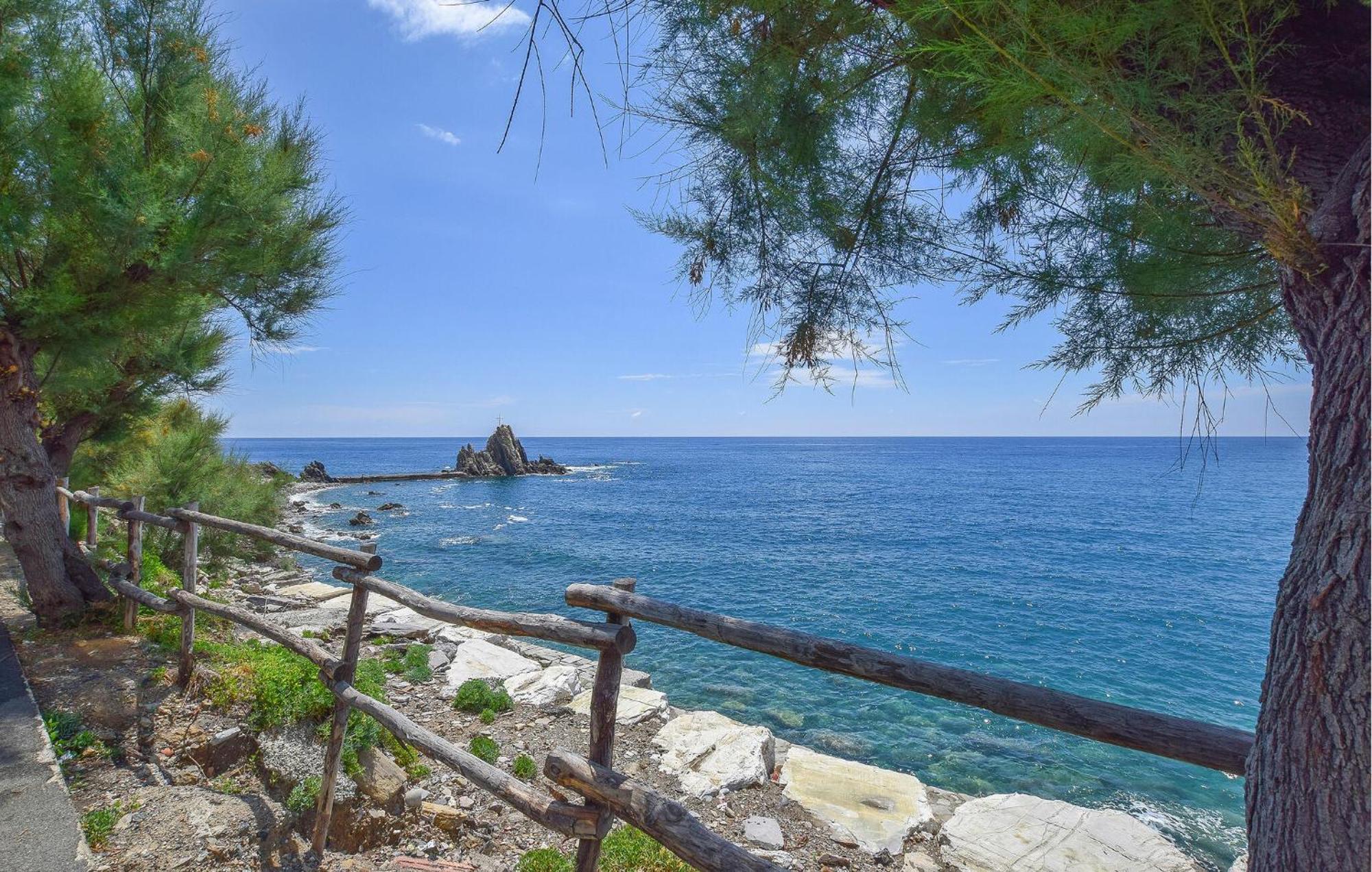 Beautiful Apartment In Moneglia With Kitchen Εξωτερικό φωτογραφία